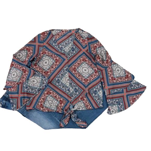 Altar'd State Blue & Red Patch Bandana Pattern Print Front Tie Top - SIZE M - Picture 1 of 7
